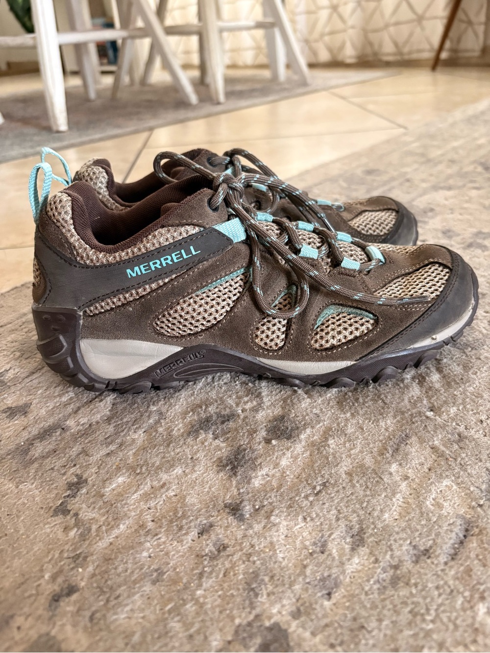 Merrell Women's Yokota 2 hiking Trail Sneakers